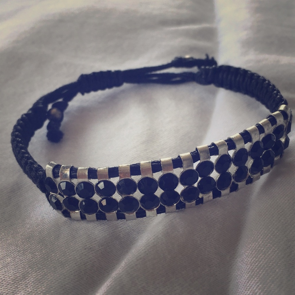 Shashi 2 row bracelet - white gold/black crystal